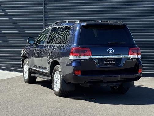 2019 Toyota Land Cruiser Base