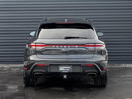 2023 Porsche Macan 