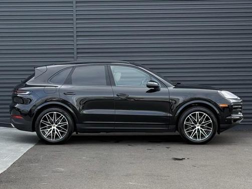 2024 Porsche Cayenne