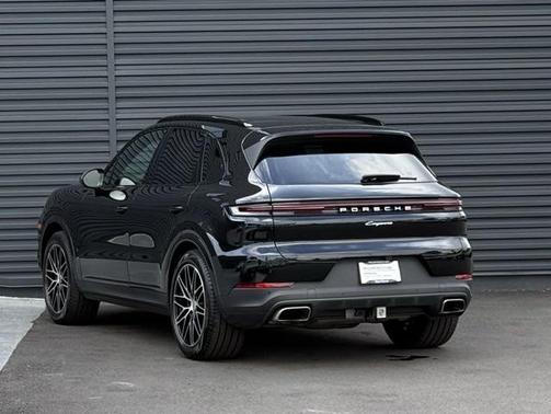 2024 Porsche Cayenne