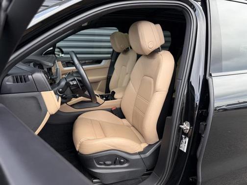 2024 Porsche Cayenne