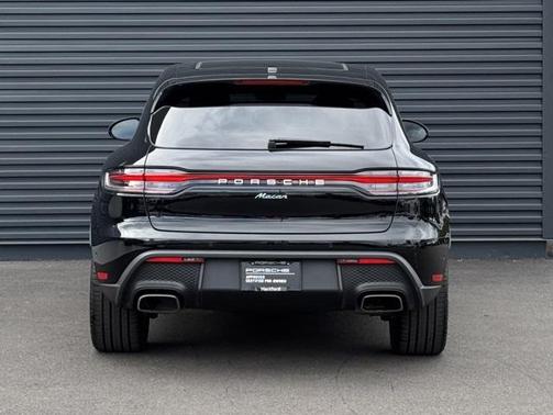2022 Porsche Macan