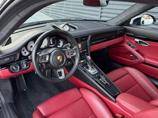 2019 Porsche 911 Turbo