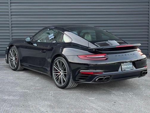 2019 Porsche 911 Turbo