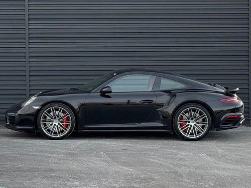 2019 Porsche 911 Turbo