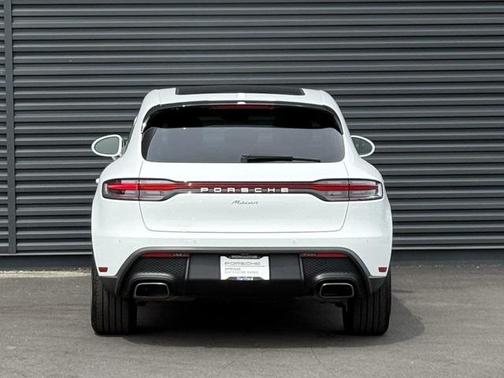 2024 Porsche Macan Base