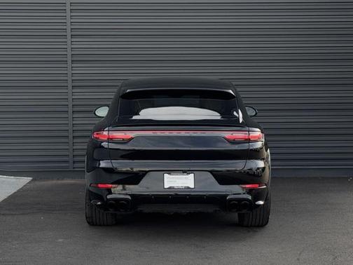 2022 Porsche Cayenne GTS