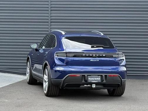 2024 Porsche Macan 4
