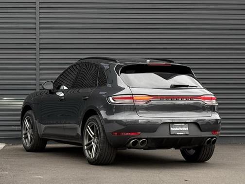 2021 Porsche Macan Base