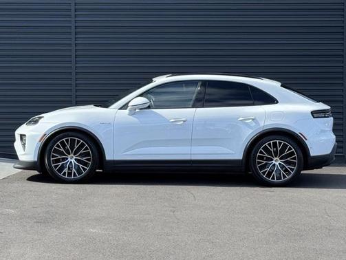 2025 Porsche Macan Electric