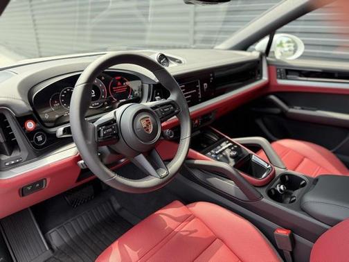 2025 Porsche Cayenne