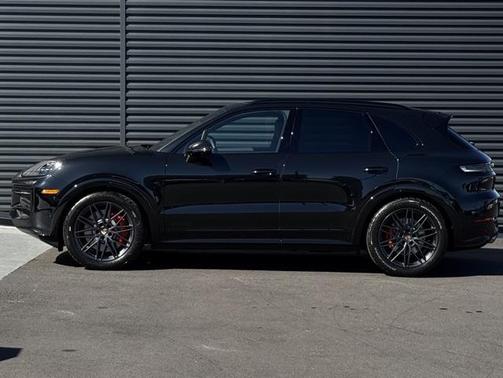 2026 Porsche Cayenne GTS