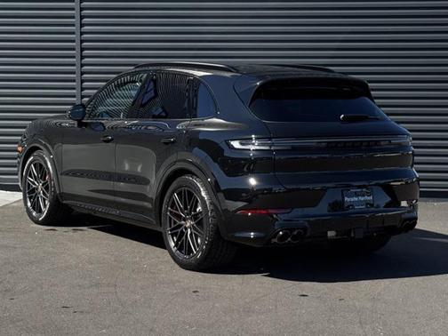 2026 Porsche Cayenne GTS