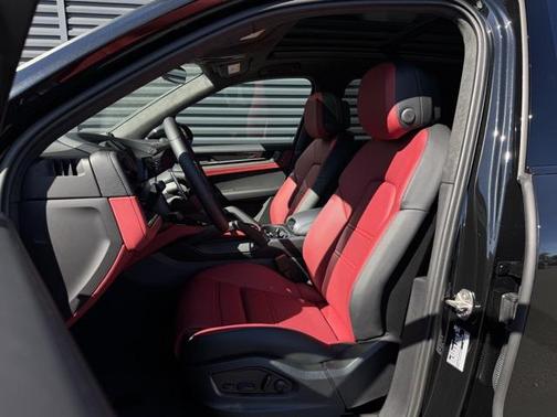 2026 Porsche Cayenne GTS