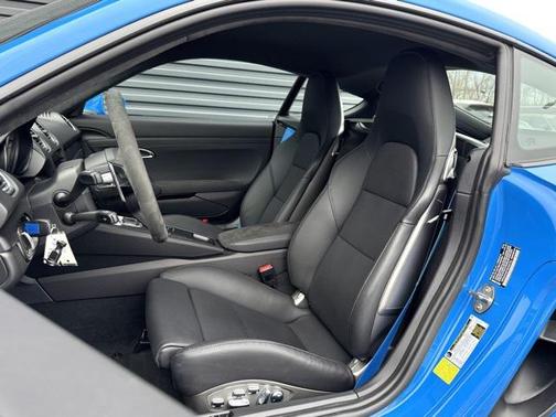 2025 Porsche 718 Cayman GTS 4.0