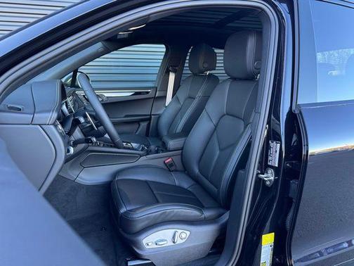 2026 Porsche Macan T