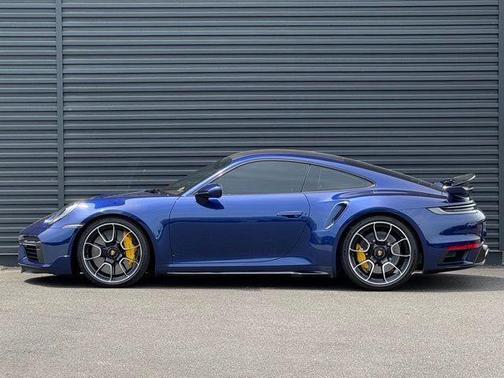 Gentian Blue Metallic 2025 Porsche 911 Turbo