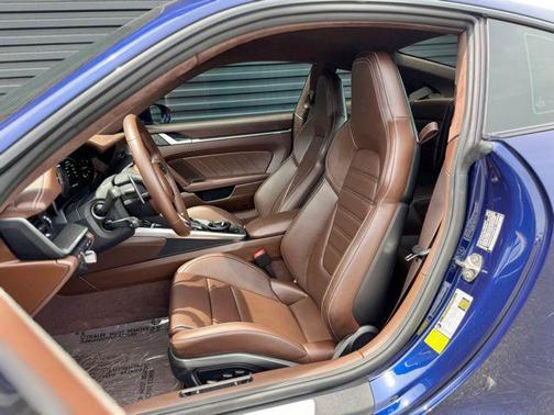 Gentian Blue Metallic 2025 Porsche 911 Turbo