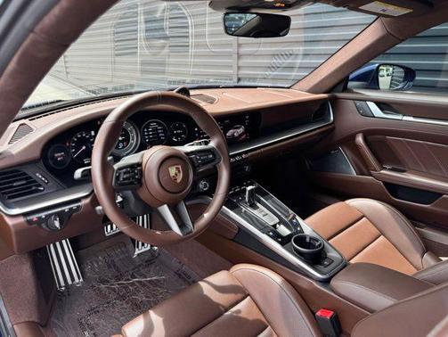 Gentian Blue Metallic 2025 Porsche 911 Turbo