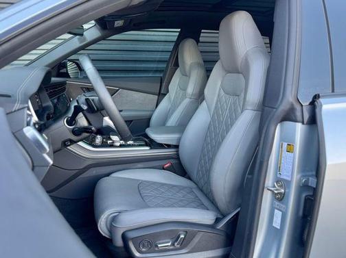 Satellite Silver Metallic 2025 Audi SQ8 4.0T Premium Plus