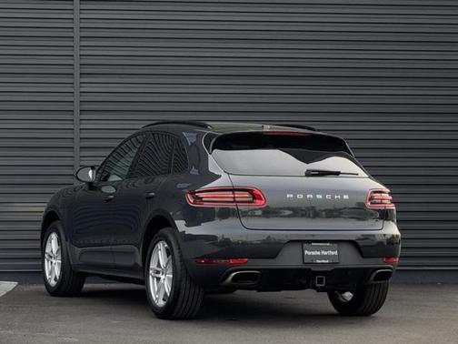 2018 Porsche Macan Base