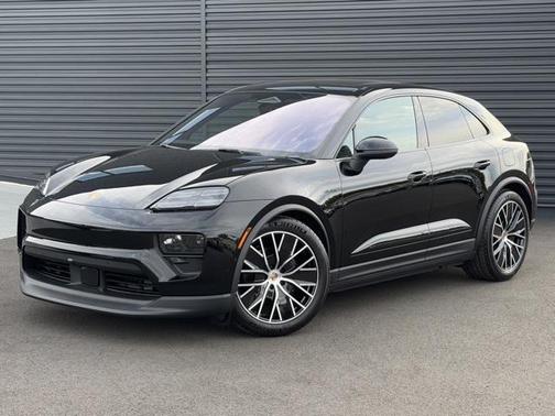 2025 Porsche Macan 