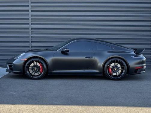 2023 Porsche 911 Carrera GTS
