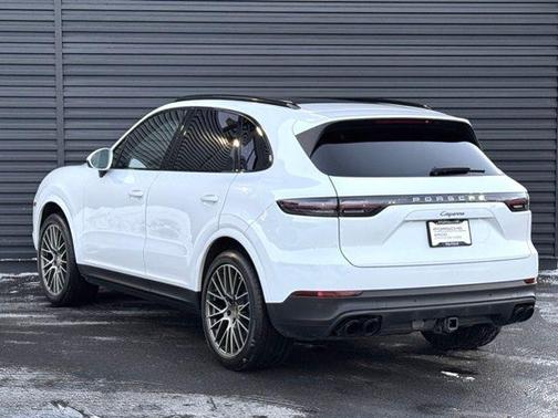 2023 Porsche Cayenne Platinum Edition