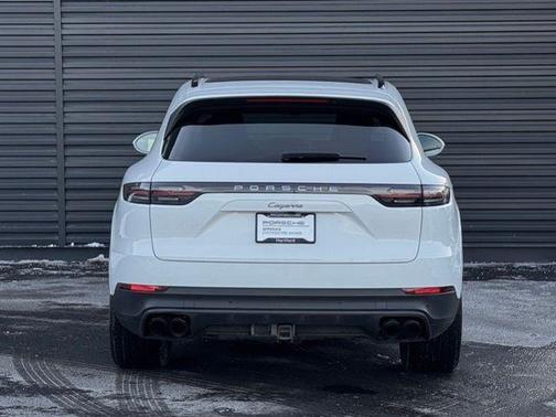 2023 Porsche Cayenne Platinum Edition