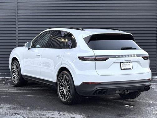 2023 Porsche Cayenne Platinum Edition