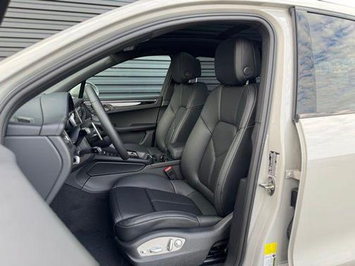 Chalk 2026 Porsche Macan Macan S