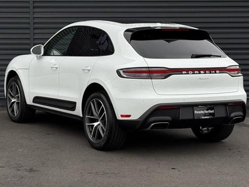 2026 Porsche Macan 