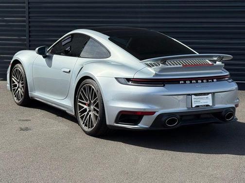 2022 Porsche 911 Turbo