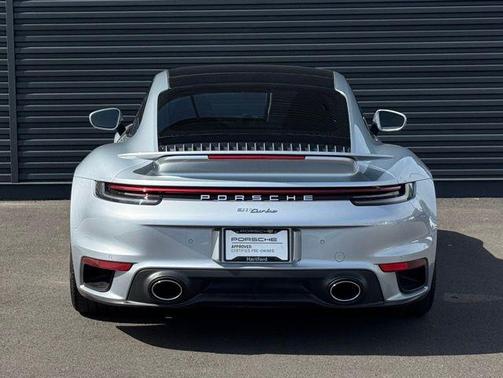2022 Porsche 911 Turbo