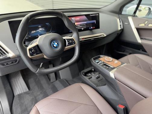 2023 BMW iX xDrive50