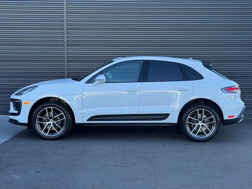 2026 Porsche Macan 