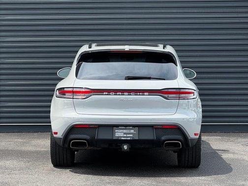 Chalk 2025 Porsche Macan Macan