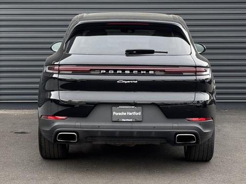 2024 Porsche Cayenne 