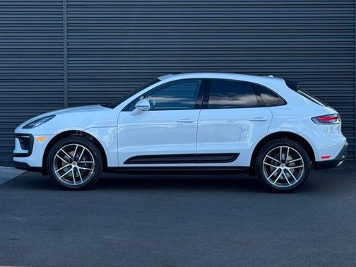 2026 Porsche Macan 