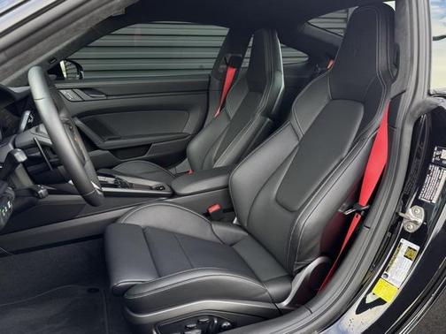 2026 Porsche 911 Carrera GTS