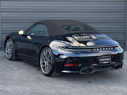 2026 Porsche 911 Carrera 4S Cabriolet