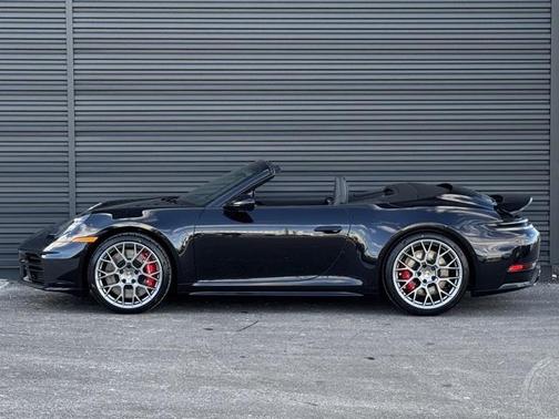 2026 Porsche 911 Carrera 4S Cabriolet
