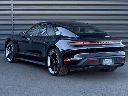 2024 Porsche Taycan 4S