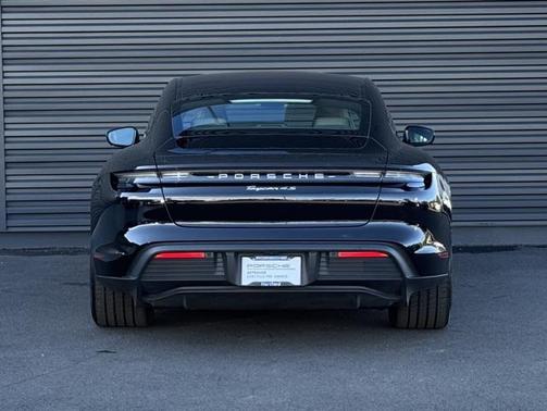 2024 Porsche Taycan 4S