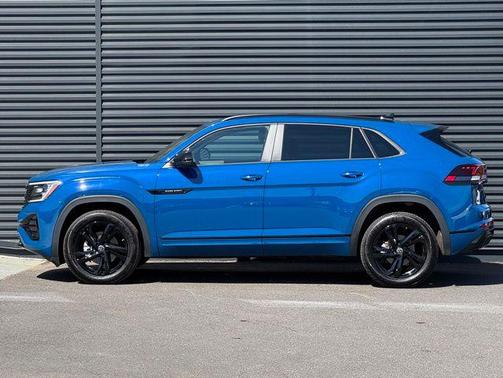 Mountain Lake Blue Metallic 2025 Volkswagen Atlas Cross Sport 2.0T SEL