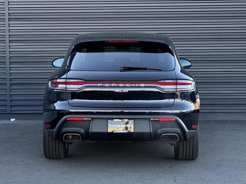 2023 Porsche Macan T