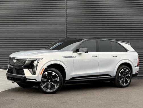 2025 Cadillac Escalade IQ Sport 2