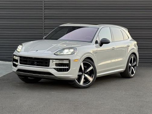 2025 Porsche Cayenne Turbo