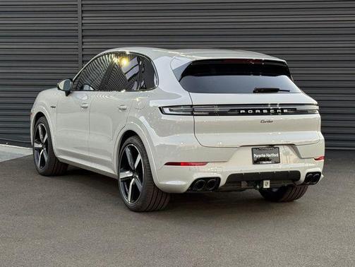 2025 Porsche Cayenne Cayenne Turbo E-Hybrid