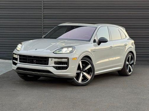 2025 Porsche Cayenne Cayenne Turbo E-Hybrid